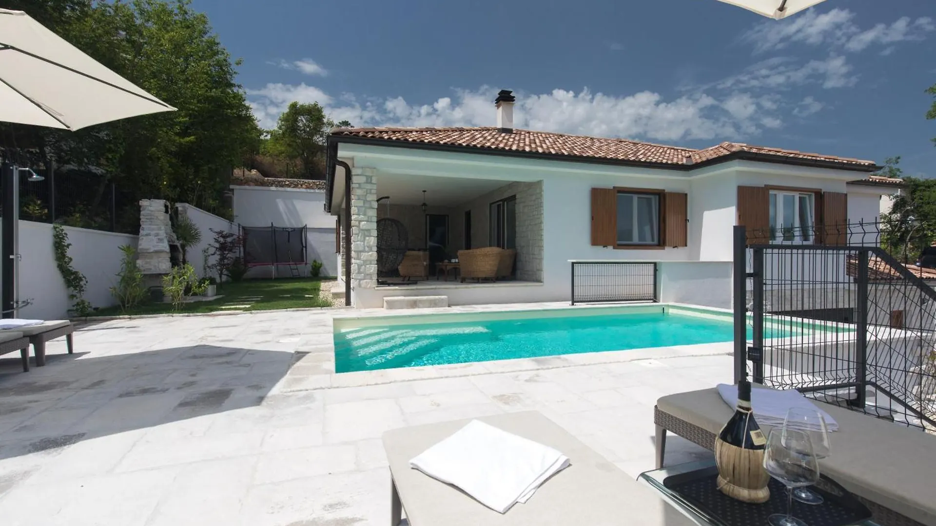 Apartment Casa Maya Deluxe Appartment With A Pool Opatija
